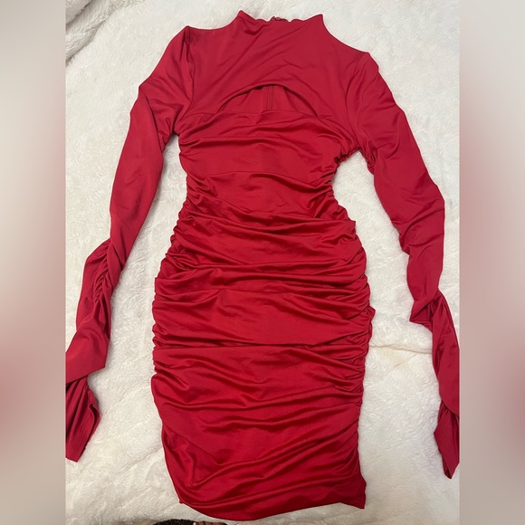 Oh Polly ‘Sweet Spot’ Magenta Cutout Dress - Picture 7 of 9